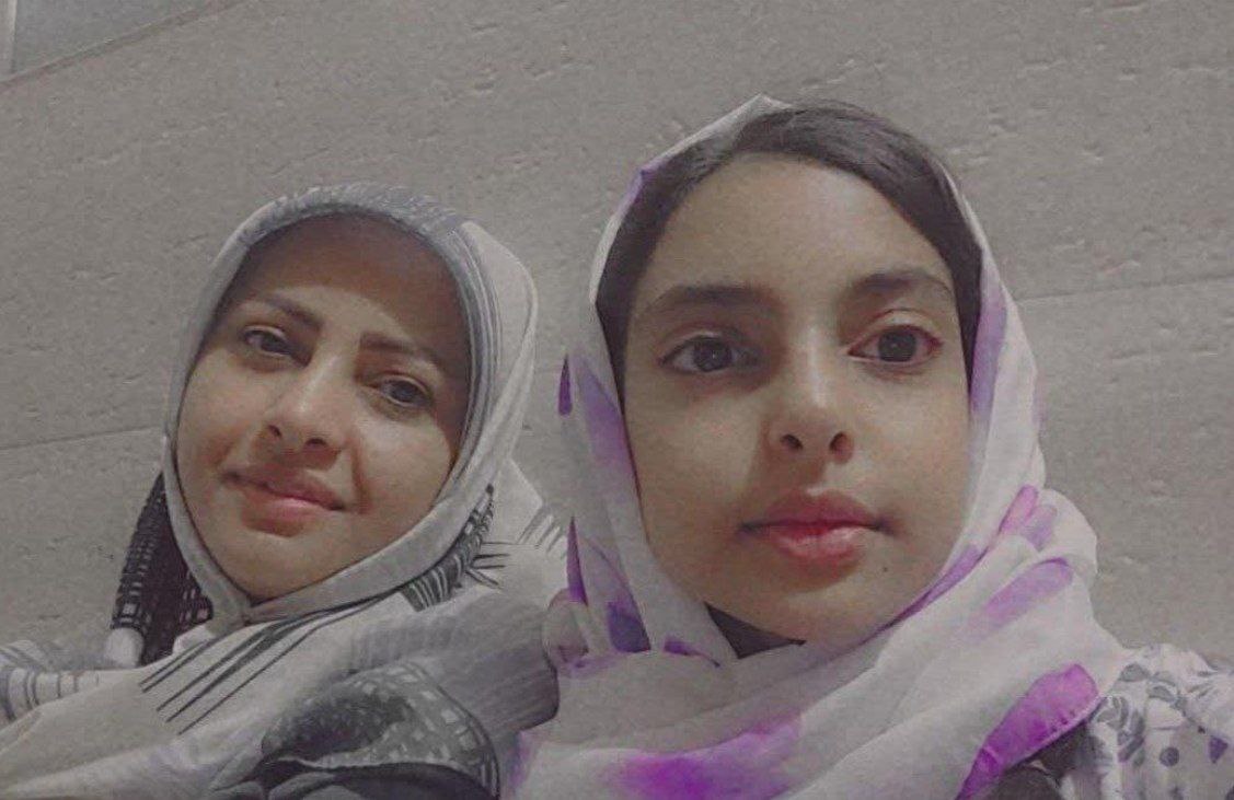 معصومه بدری و مادرش