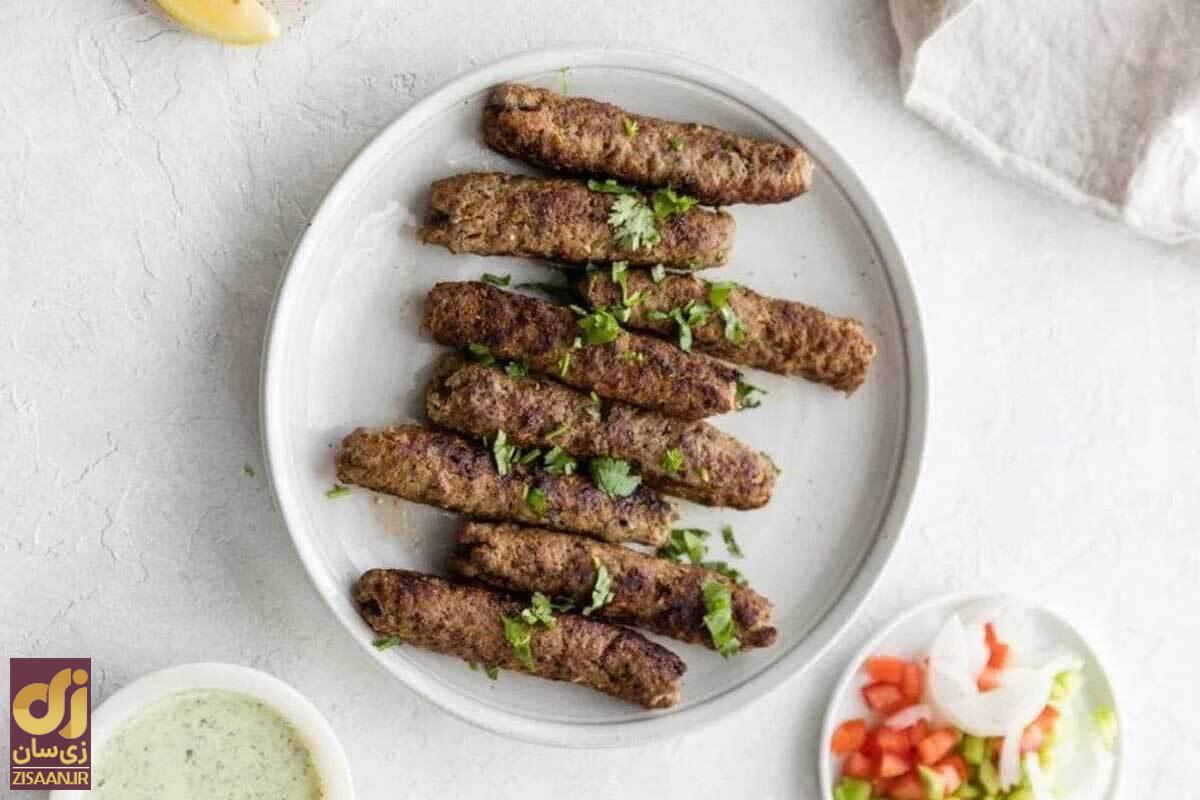 طرز تهیه کباب کوبیده خانگی بدون آنکه بریزد یا سفت شود طرز تهیه کباب کوبیده خانگی بدون آنکه بریزد یا سفت شود