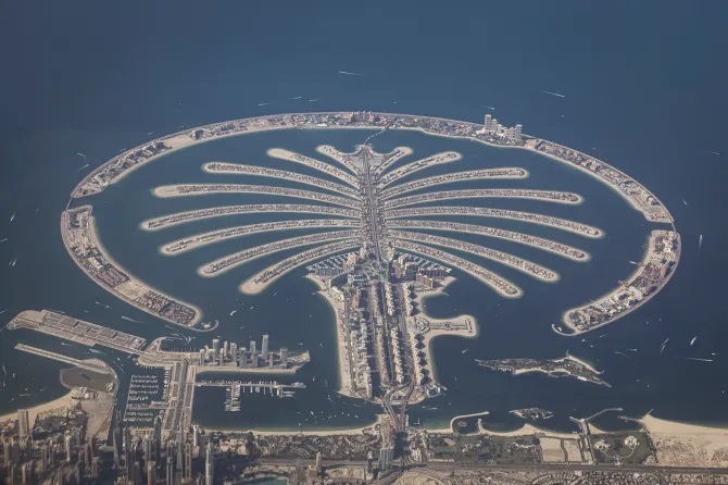 کریستیانو رونالدو یک عمارت ۲۱ میلیون پوندی را در جزیره میلیاردرها خرید جزیره میلیاردرها