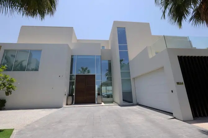 کریستیانو رونالدو یک عمارت ۲۱ میلیون پوندی را در جزیره میلیاردرها خرید نمای عمارت ۲۱ میلیون پوندی