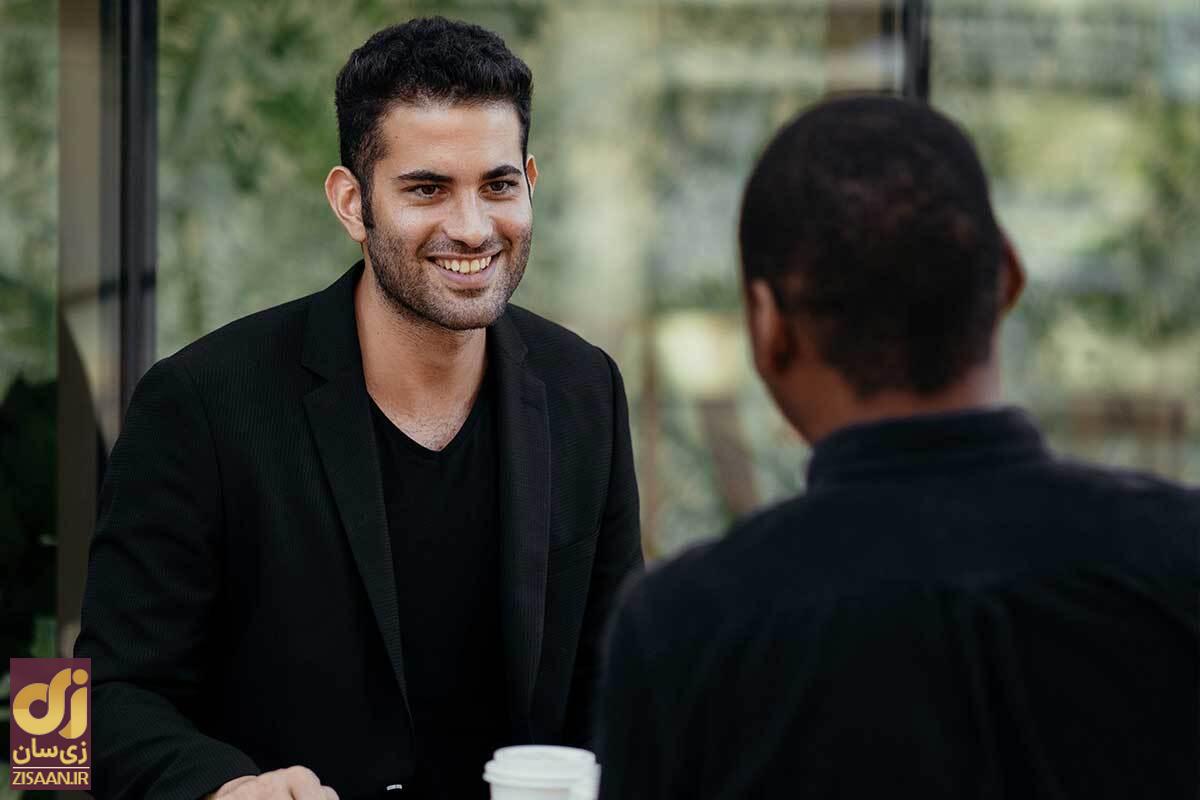 چگونه با دیگران صحبت کنیم؟ ۴ استراتژی کلیدی مکالمه عالی