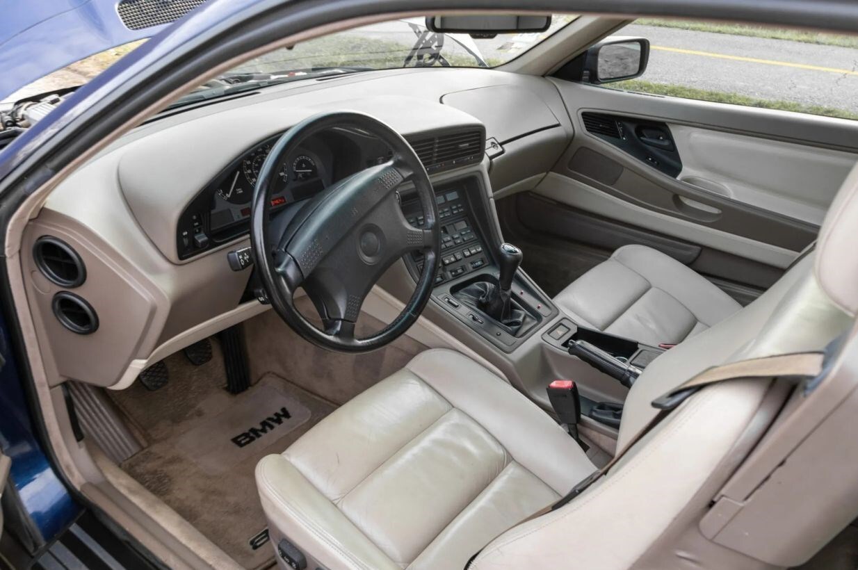 نمای داخل خودروی مایکل جردن