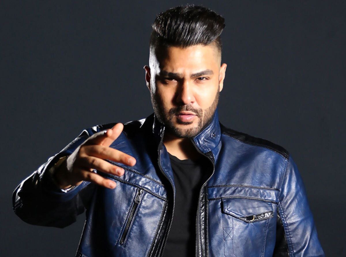 (عکس) بدل ساسی مانکن در کیش دستگیر شد بدل ساسی مانکن