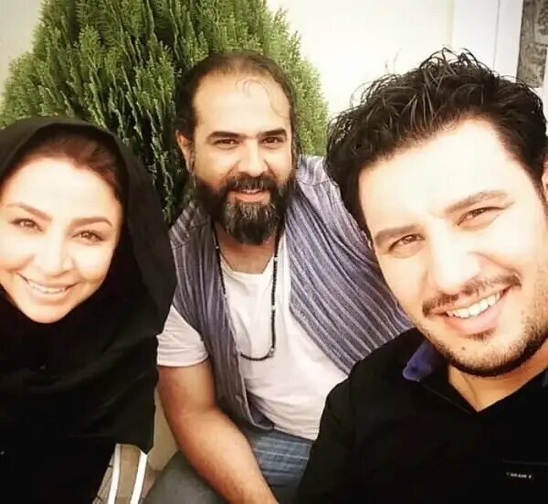 عکس زیر خاکی از جواد عزتی و همسرش در سریال قدیمی