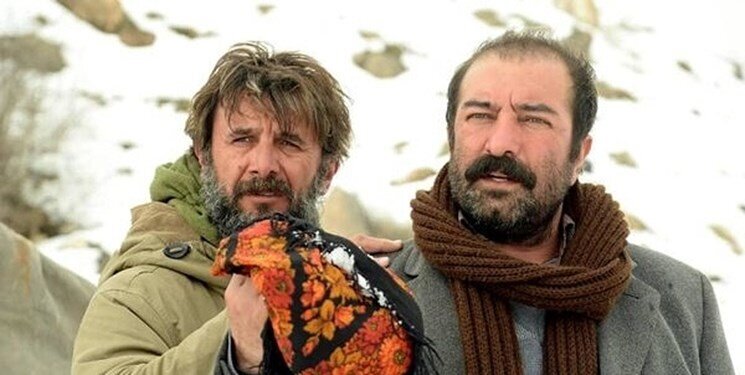 (تصاویر) امین حیایی با مو‌های یخ زده