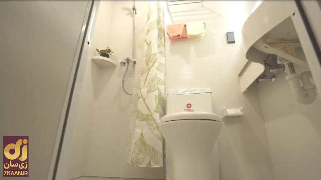 نمای داخل دستشویی خانه پودوگس