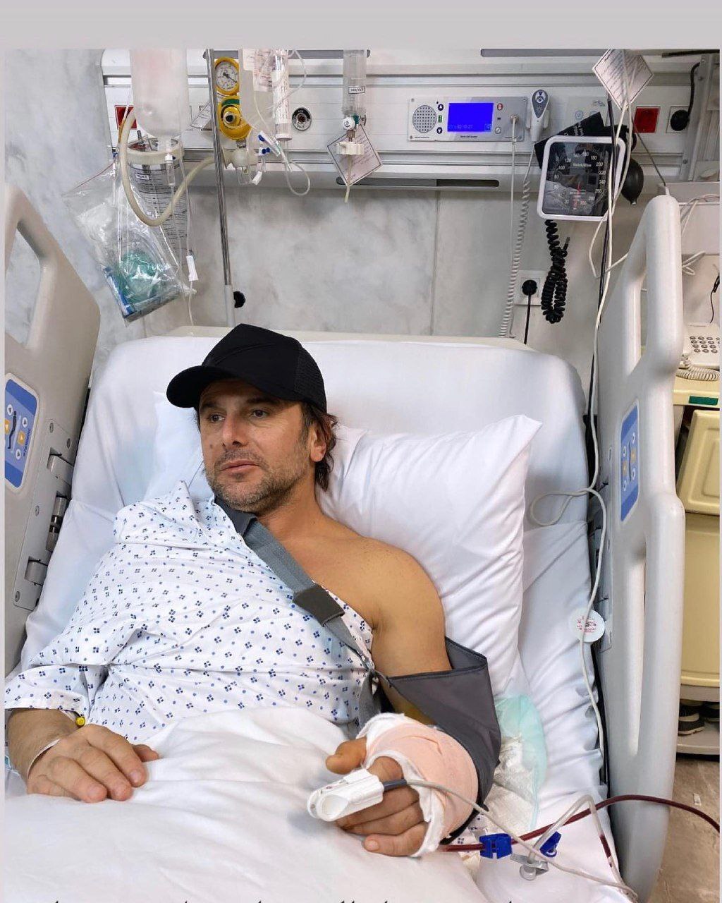 (عکس) امین حیایی در پیست اسکی دچار سانحه شد امین حیایی