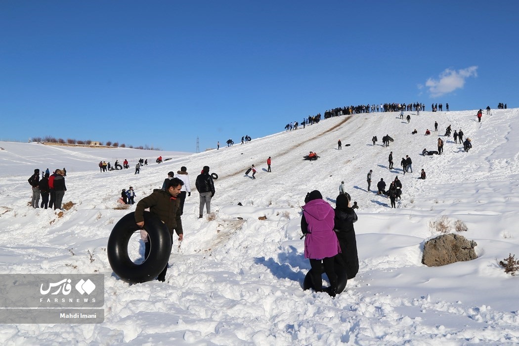 شور و نشاط برفی در «اَهَر»