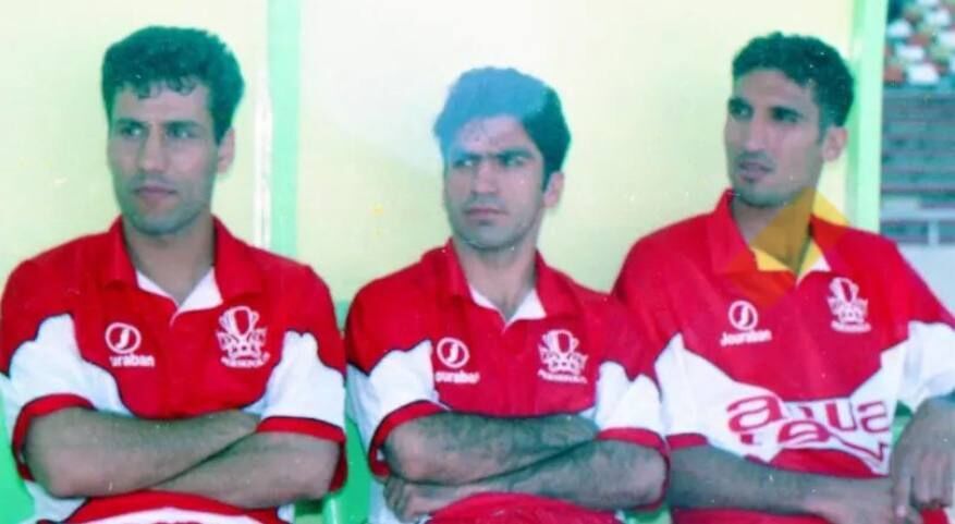 جنجالیترین بازیکن تاریخ روی نیمکت پرسپولیس مهدی هاشمی نسب و امامی فر و بهروز رهبری فرد روی نیکت پرسپولیس