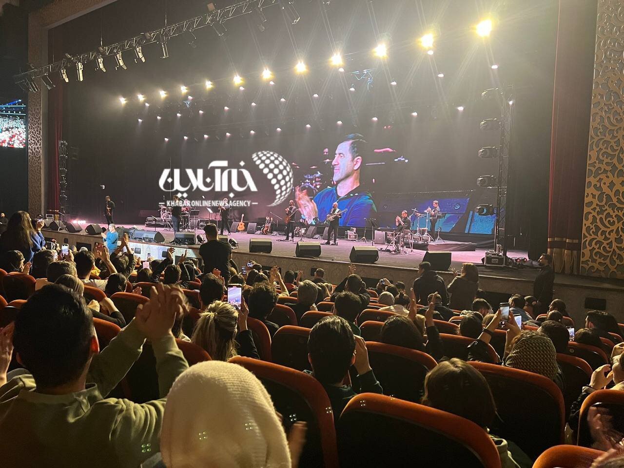 کریم باقری در کنسرت محسن یگانه