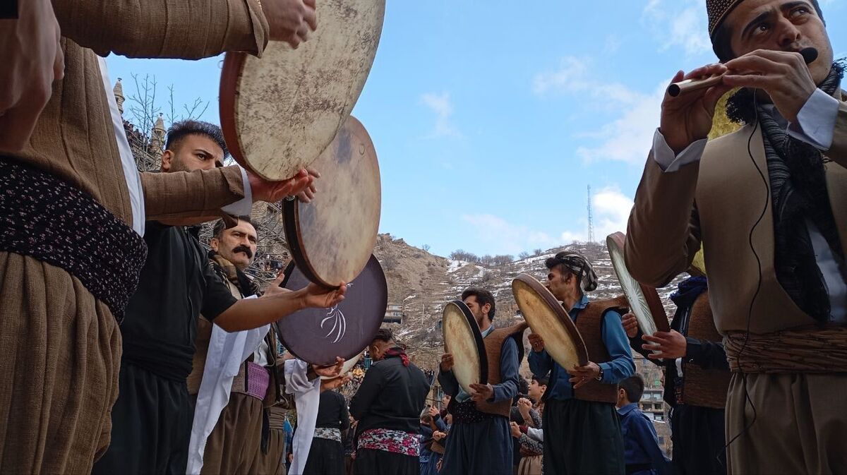 (ویدئو) ویدئویی شگفت‌انگیز از مراسم «پیر شالیار» هورامان با حضور هزاران نفر