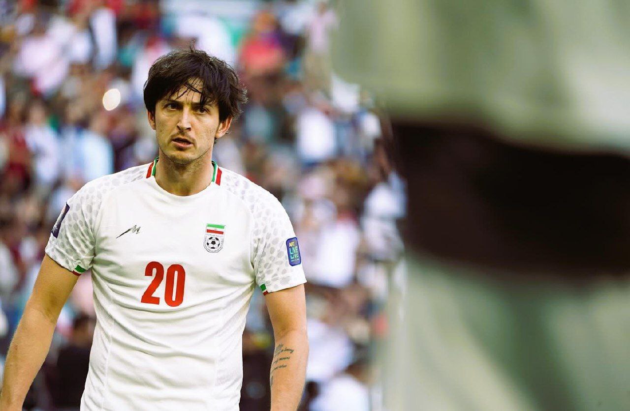 (تصاویر) لحظات ناب واکنش‌های سردار آزمون در بازی با ژاپن