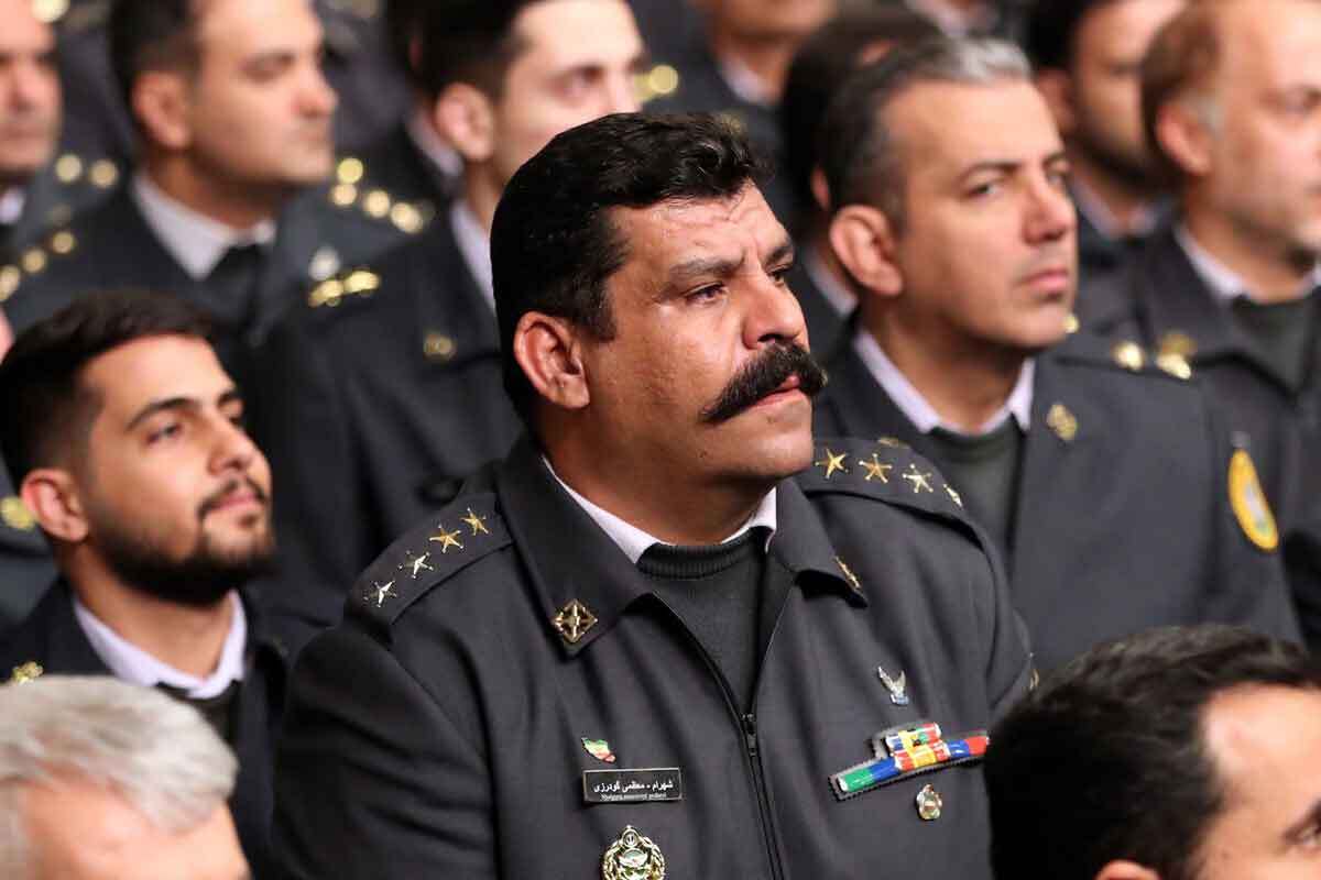تصویر جالب از دیدار همافران با رهبر انقلاب؛ شهرام معظمی گودرزی کیست تصویر جالب از دیدار همافران با رهبر انقلاب؛ شهرام معظمی گودرزی کیست