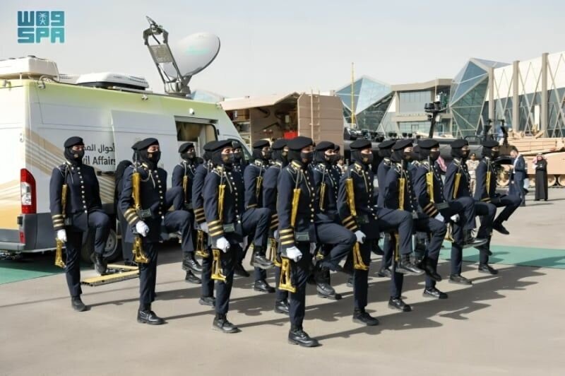 تصاویر رزمایش و رژه نیرو‌های امنیتی زن در عربستان