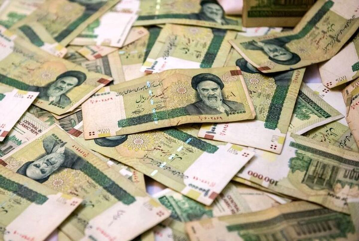 عیدی یک میلیونی تصویب شد؛ دولت به این افراد یک میلیون تومان هدیه می‌دهد