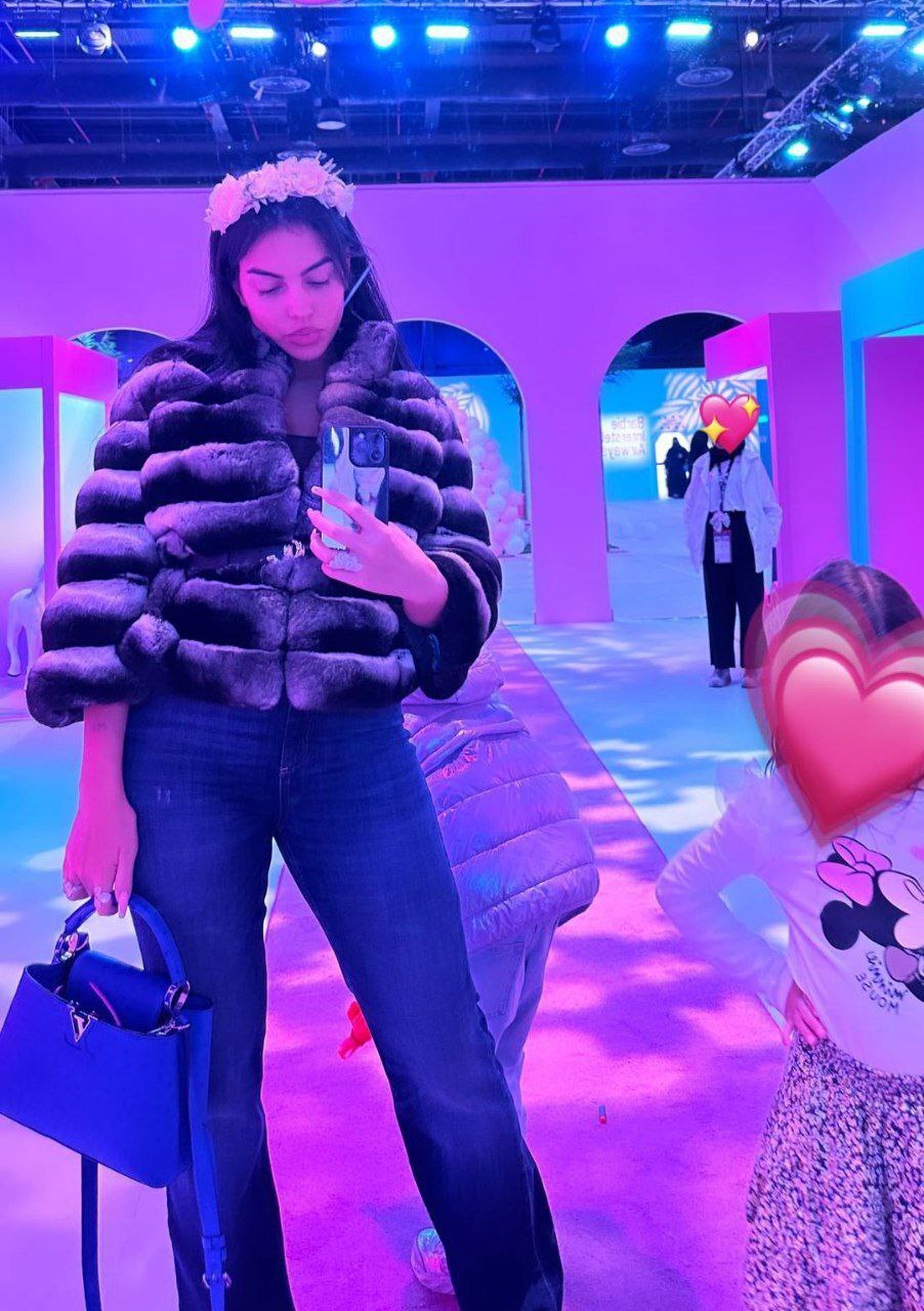 استایل شیک و جذاب جورجینا غوغا کرد