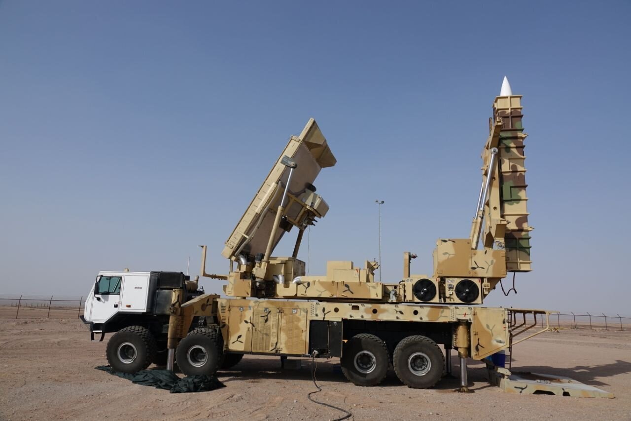 رونمایی از سامانه‌های پدافند هوایی «آرمان» و «آذرخش»