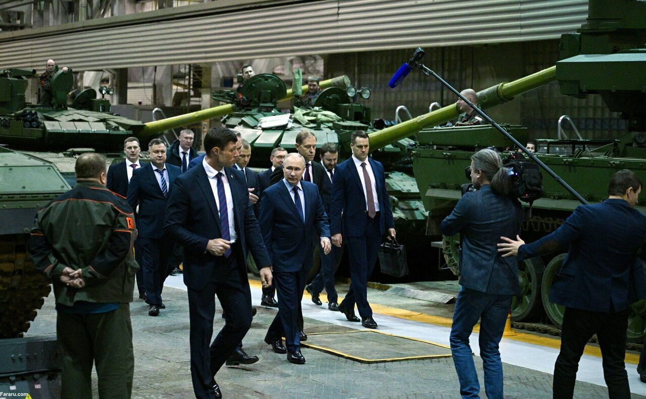 (تصاویر) اینجا کارخانه تانک سازی پوتین است (تصاویر) اینجا کارخانه تانک سازی پوتین است