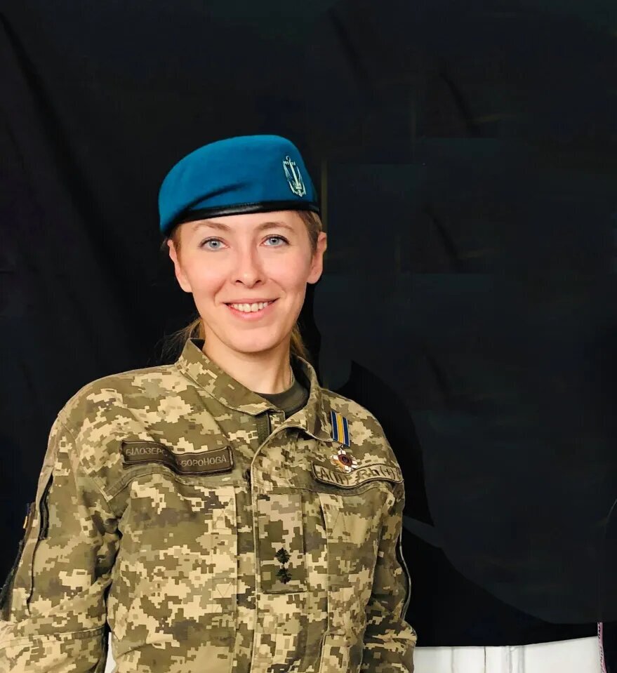 (عکس) این زن تکتیرانداز میخواهد پوتین را بکشد! (عکس) این زن تکتیرانداز میخواهد پوتین را بکشد!