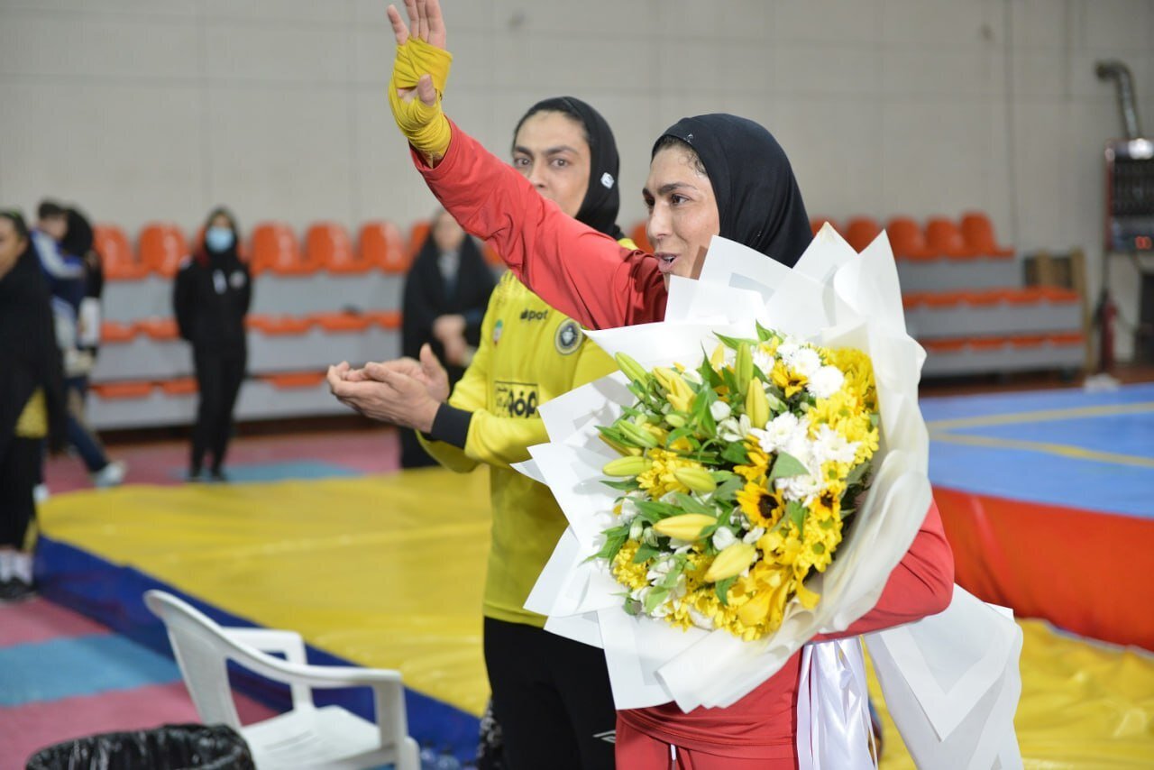 (عکس) شوک ناگهانی الهه منصوریان