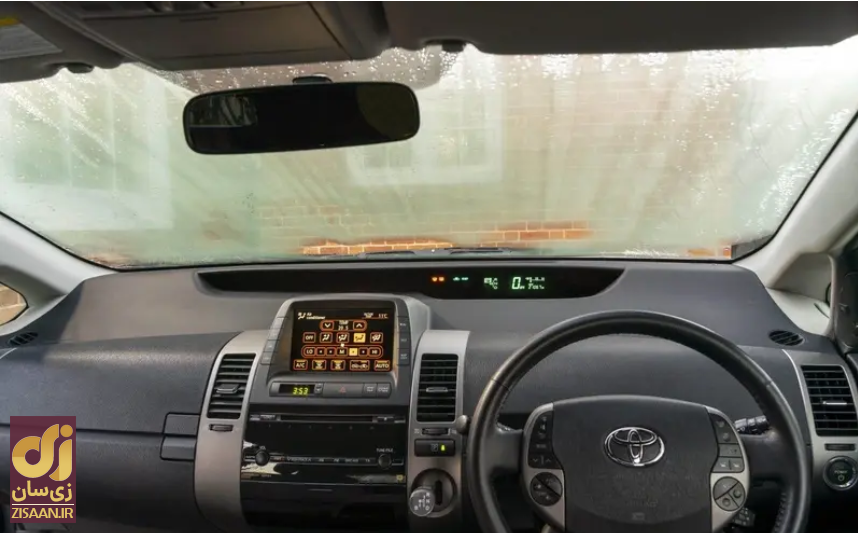 بخار کردن شیشه ماشین