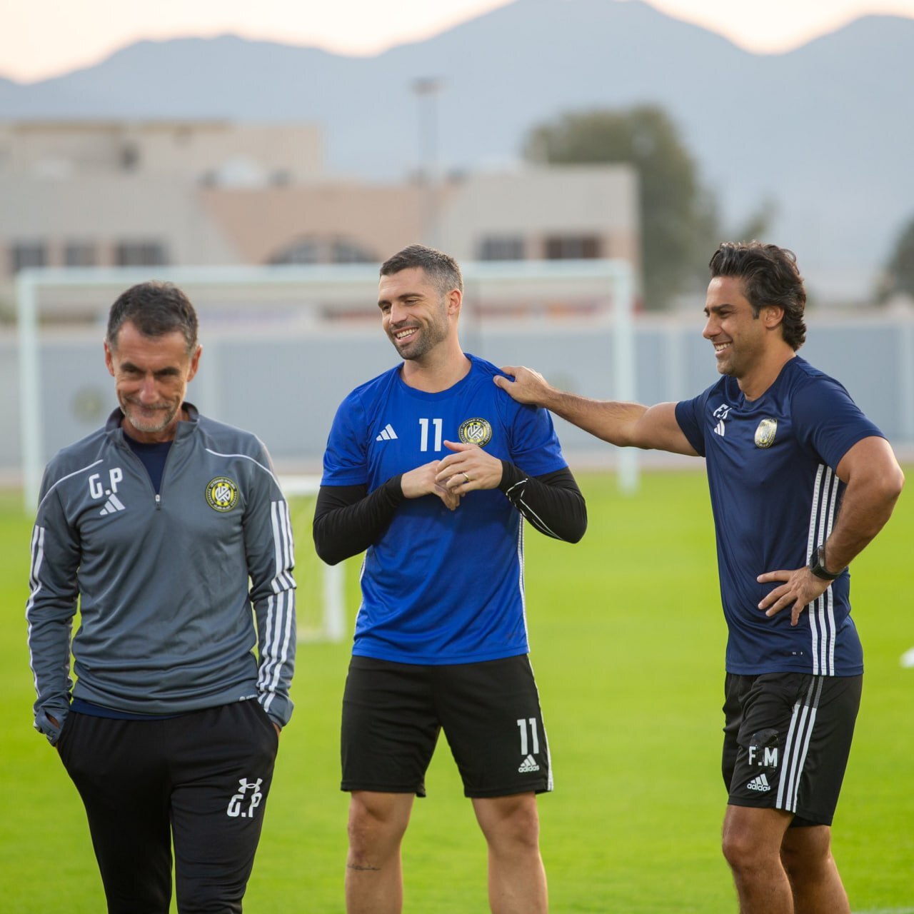 مورد عجیب پس از جدایی مجیدی از کلبا! فرهاد مجیدی و گابریل پین در زمین چمن در امارات