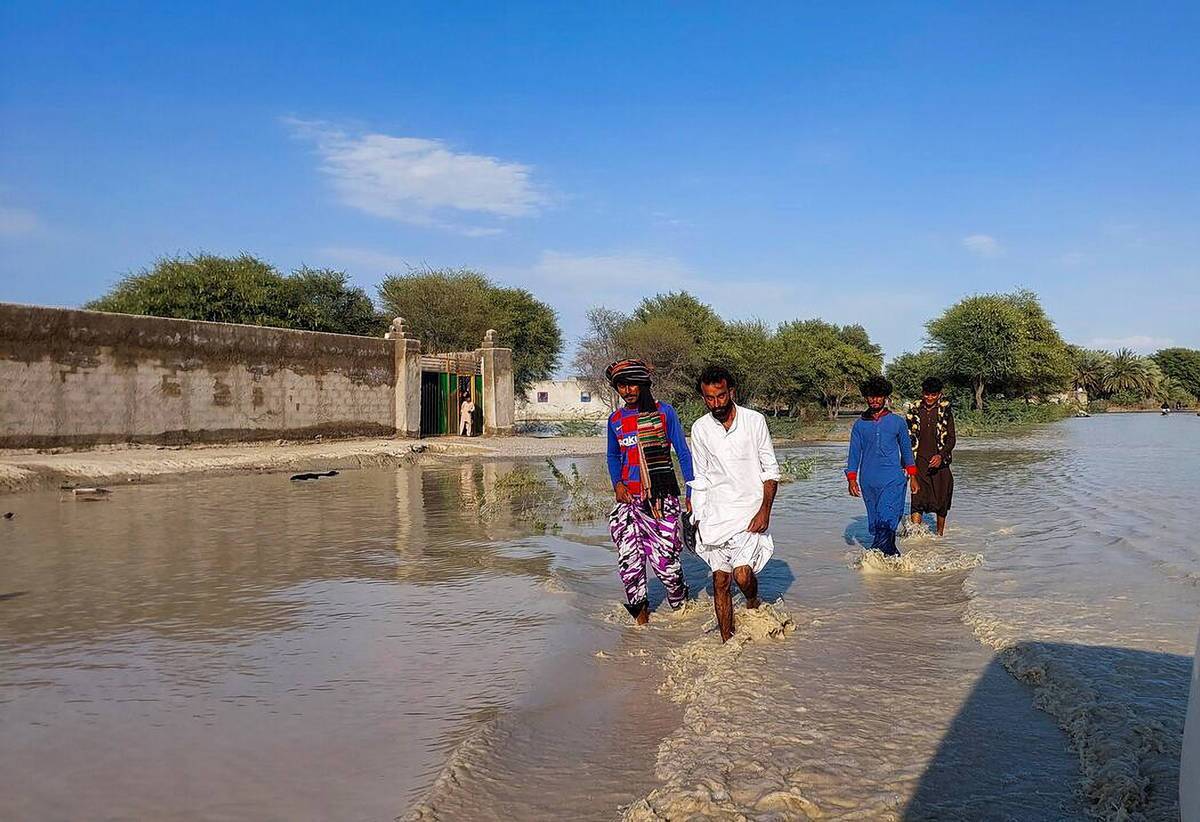 بی‌پناهی خاص سیستان؛ «نه آب داریم نه غذا»