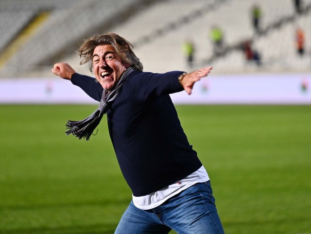 ساپینتو به سعید مهری: یه قهرمانیمون نشه! ساپینتو به سعید مهری: یه قهرمانیمون نشه!