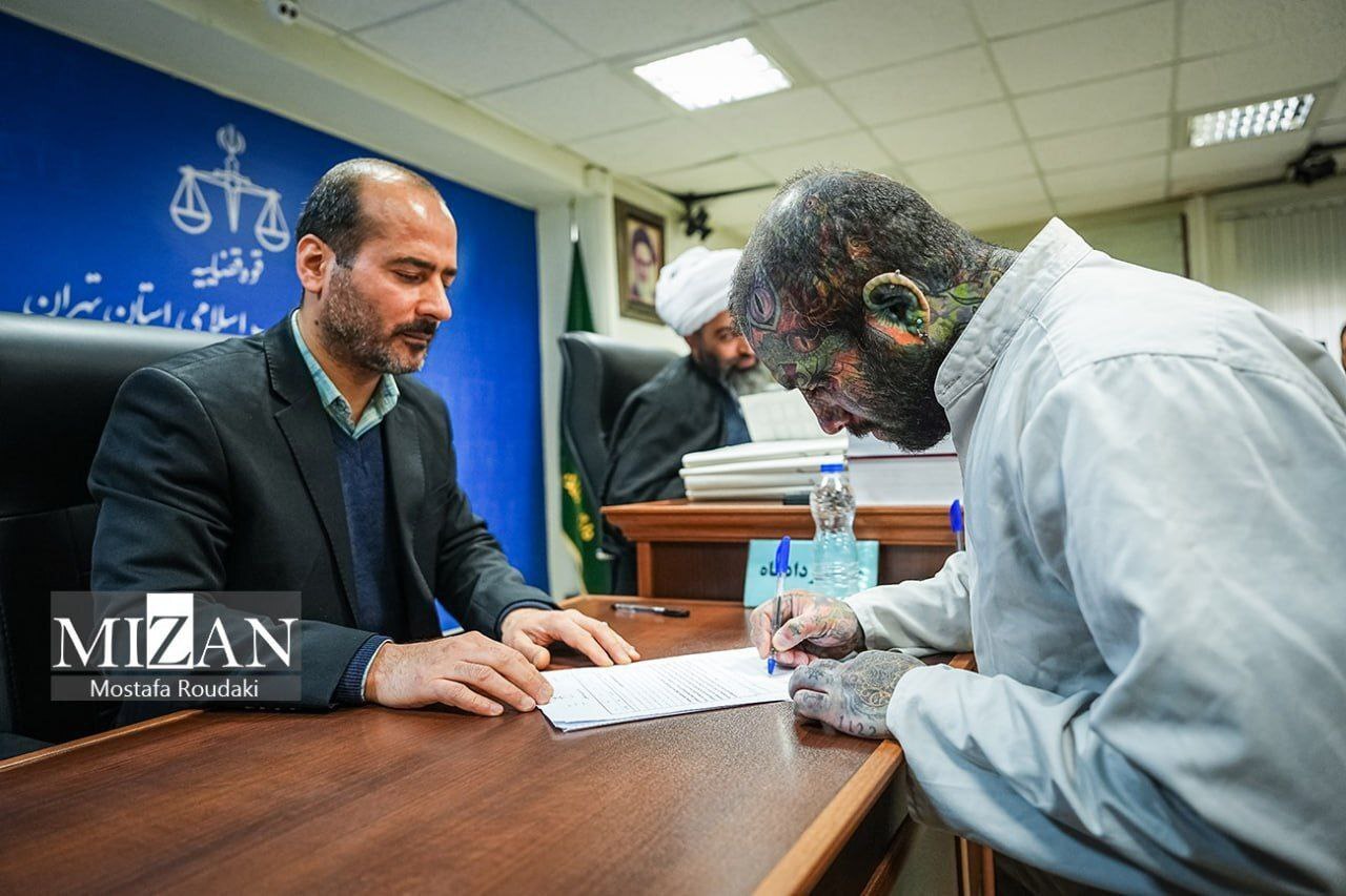 اولین تصاویر از امیر تتلو بعد از بازداشت و زندان؛ چهره تتلو تغییر کرد! +عکس