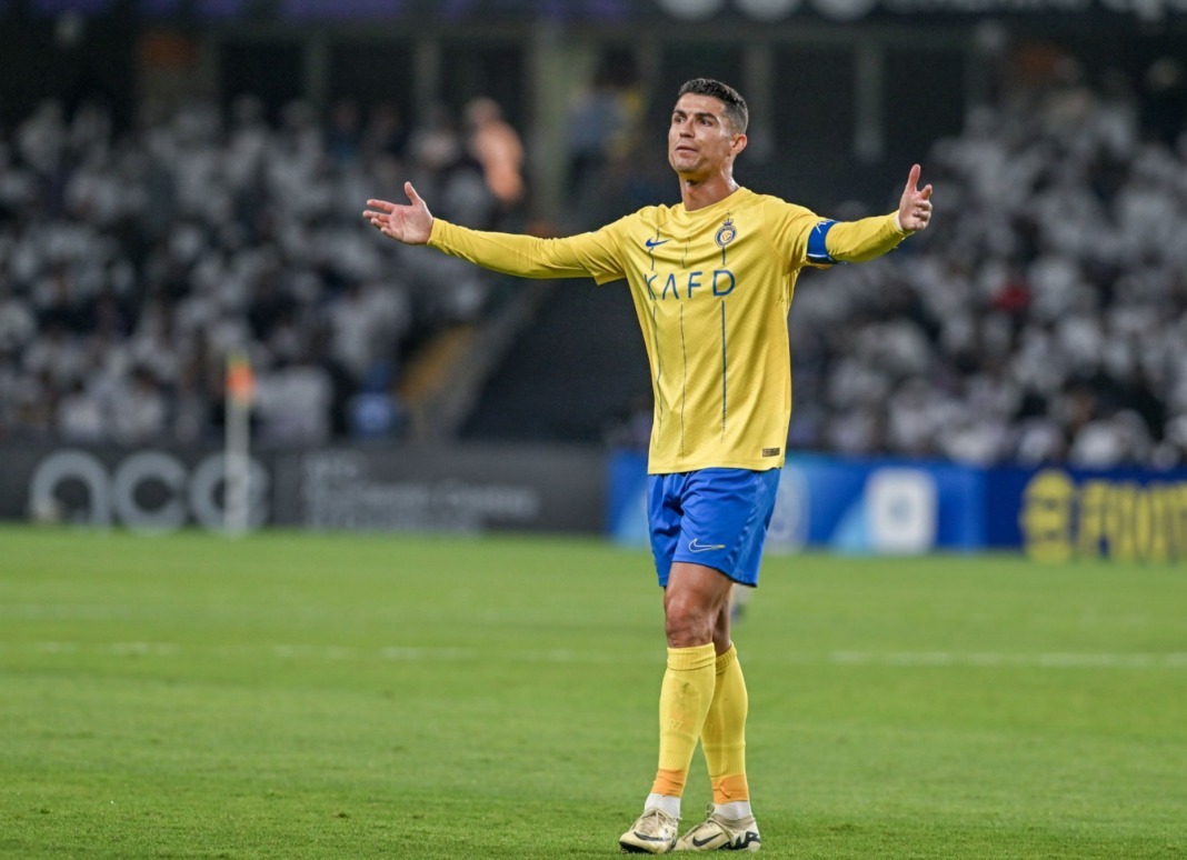 روز‌های سخت رونالدو: مسی همه جا هست!