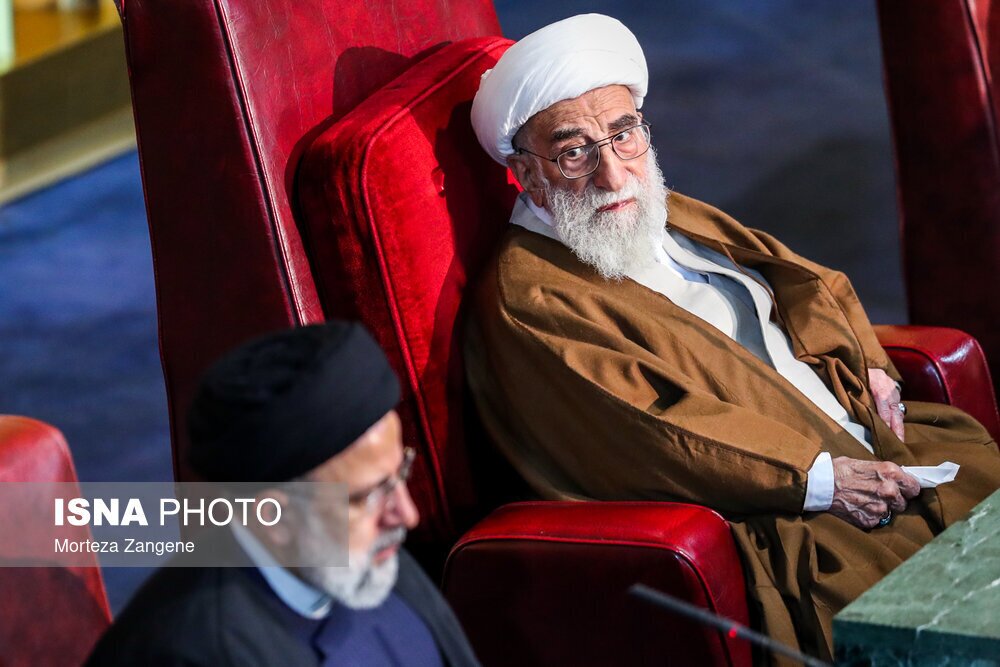 (عکس) جدیدترین تصاویر از آیت الله جنتی در مجلس خبرگان