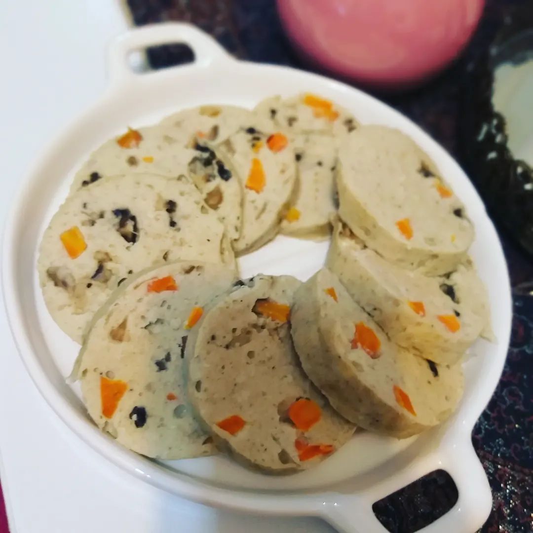 کالباس خانگی با مرغ وهویج را به این شیوه جادویی درست کنید