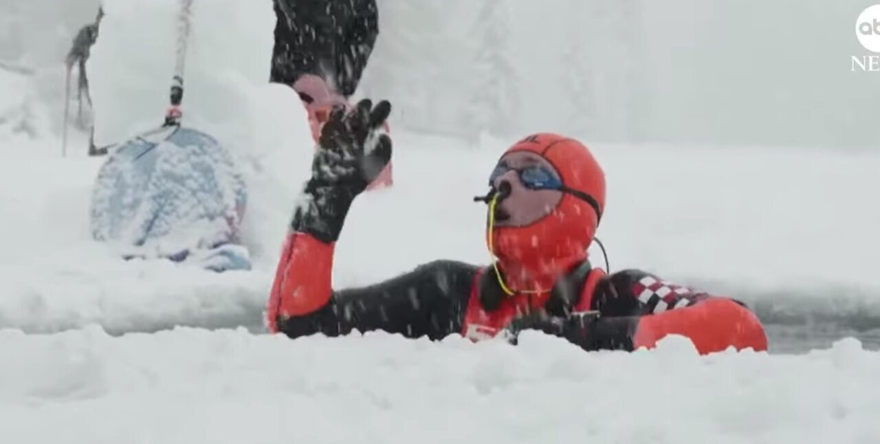 (عکس) این زن رکورد‌های گینس را شکست/ غواصی بدون اکسیژن در آب‌های یخ‌زده