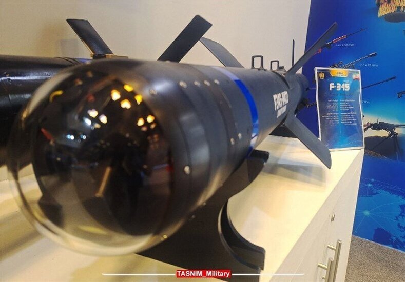 (عکس) نمایش جدیدترین تسلیحات نظامی ایران در قطر