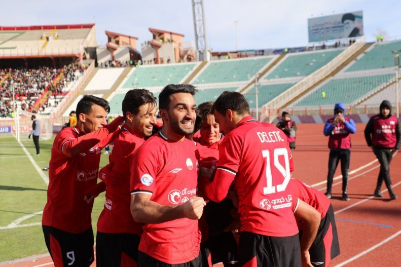 شوک بزرگ به تراکتور و هوادارانش شوک بزرگ به تراکتور و هوادارانش