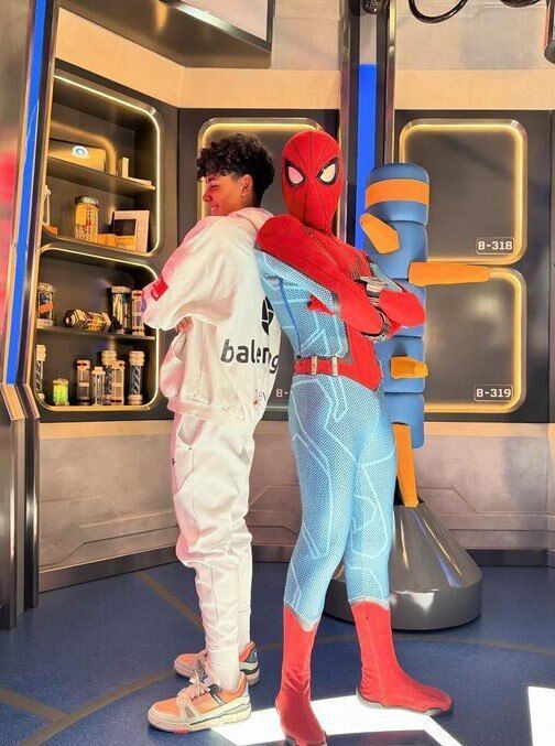 (تصاویر) جورجینا و فرزندانش در سرزمین عجایب