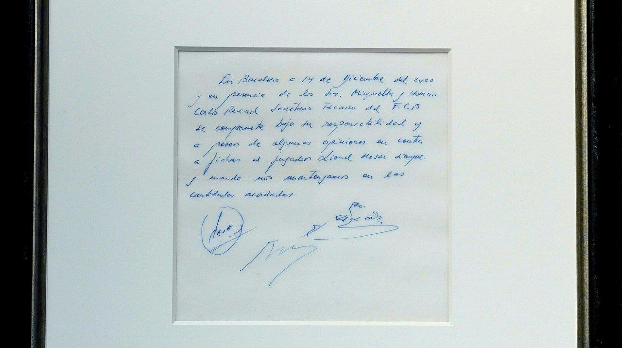 اولین قرارداد لیونل مسی با بارسلونا به مزایده گذاشته شد