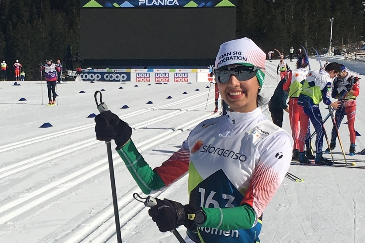 پرواز دختر اسکی باز مشهد روی برف