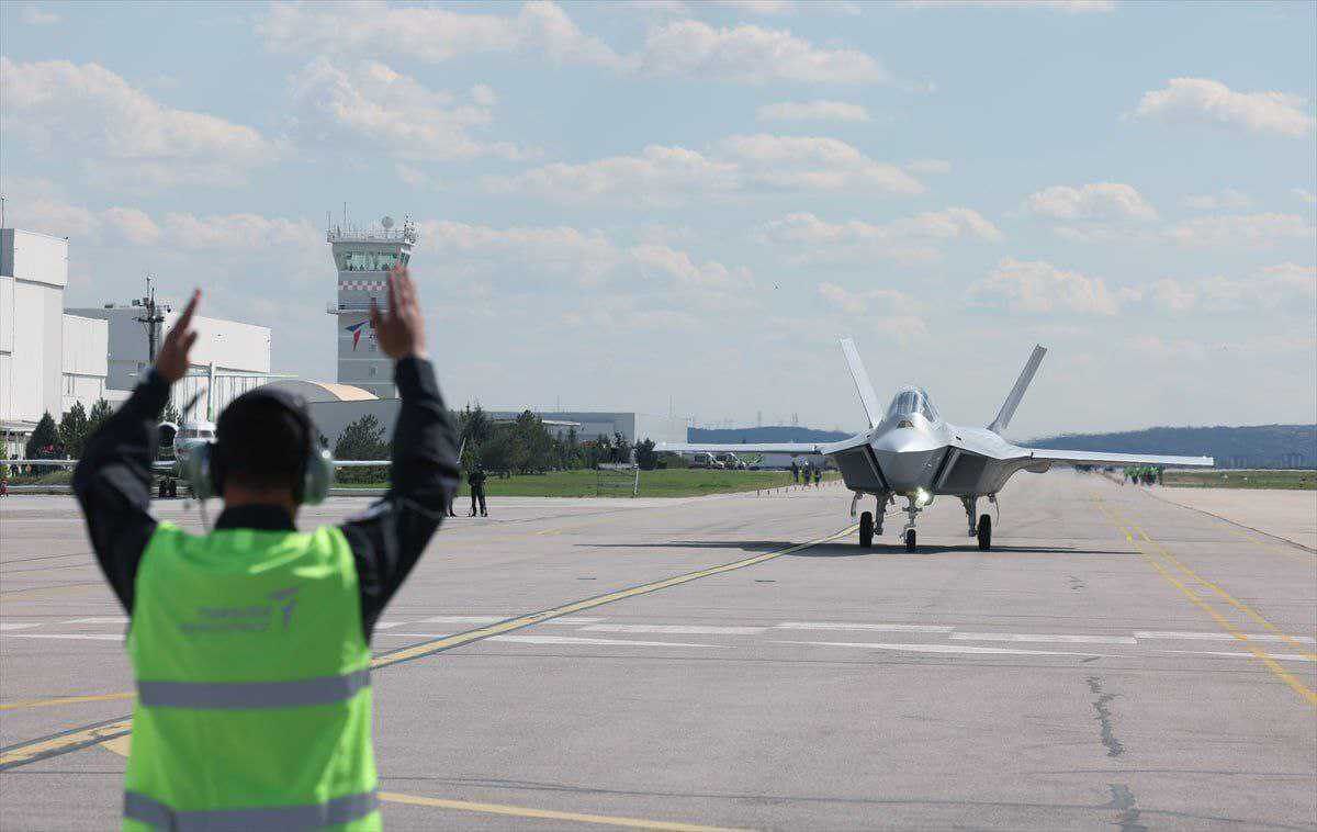 (تصاویر) اولین پرواز جنگنده نسل پنجم ترکیه