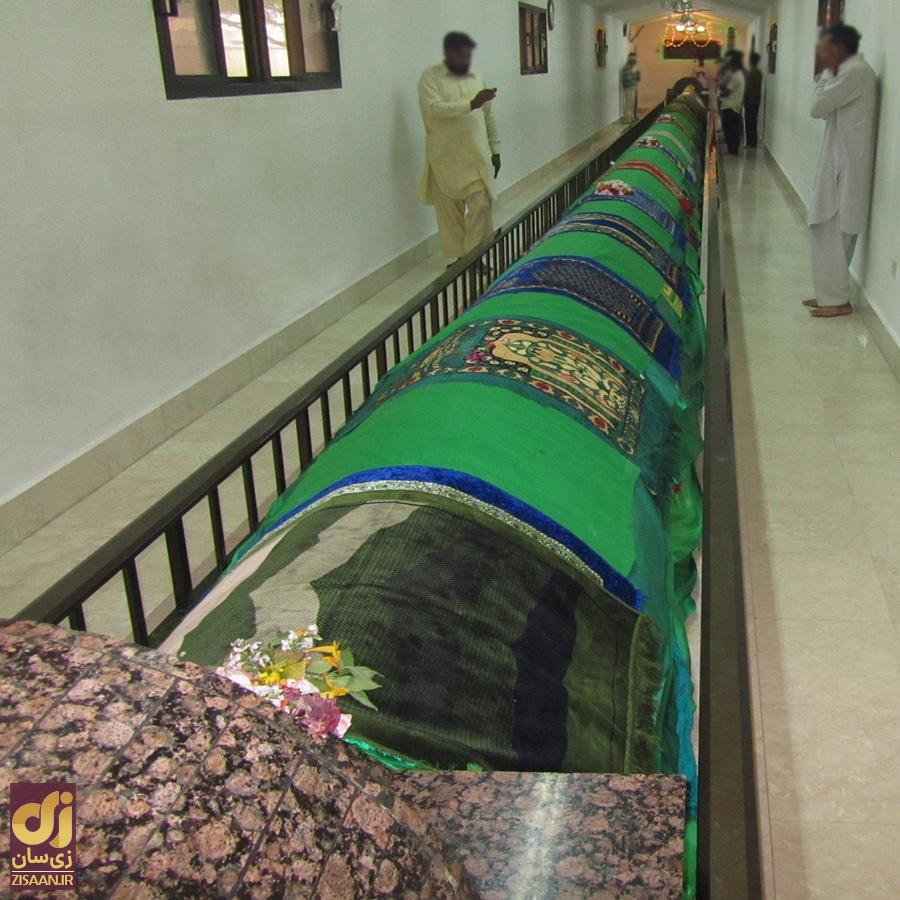 اسرار یک سنگ قبر ۳۰ متری؛ قبر حضرت آدم و حوا کجاست؟ / قابیل و هابیل کجا دفن شدند؟