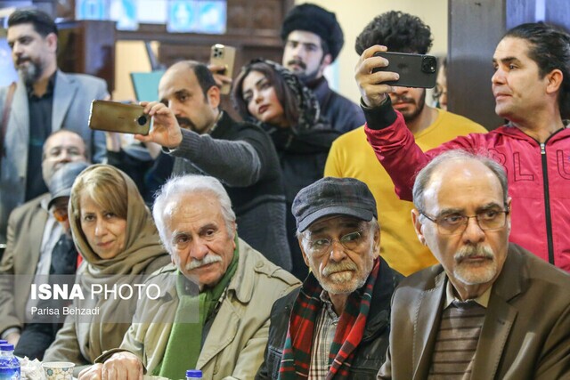 آواز و حرکات موزون علی نصیریان به یاد جوانی