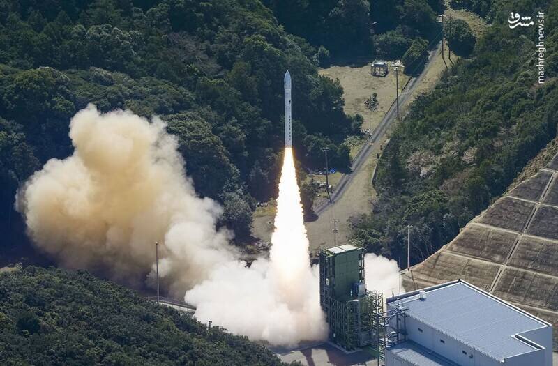 (عکس) انفجار موشک اسپیس وان پس از پرتاب از پایگاه ژاپن