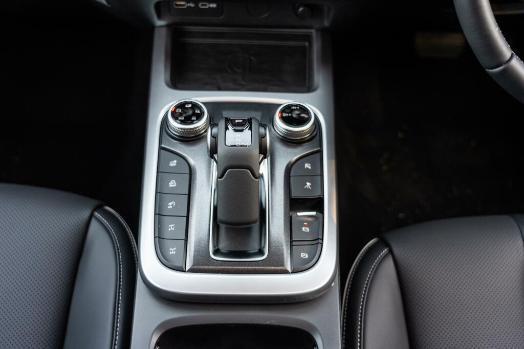 تانک ۳۰۰ در ایران؛ مشخصات و قیمت شاسی بلند آفرود وارداتی تانک ۳۰۰ در ایران؛ مشخصات و قیمت شاسی بلند آفرود وارداتی