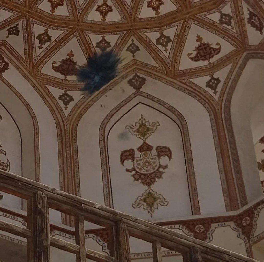 (عکس) آسیب به پل خواجو اصفهان با نارنجک دستی!