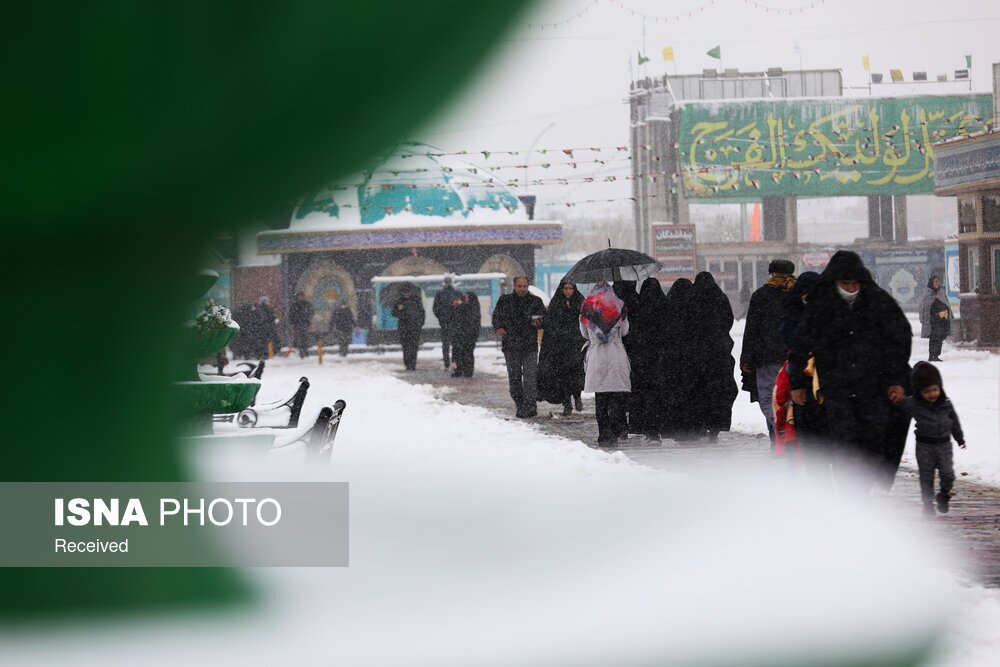 (تصاویر) روز برفی جمکران