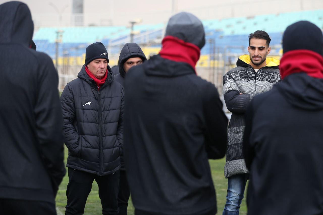 (تصاویر) حضور متفاوت شهاب زاهدی در تمرین پرسپولیس