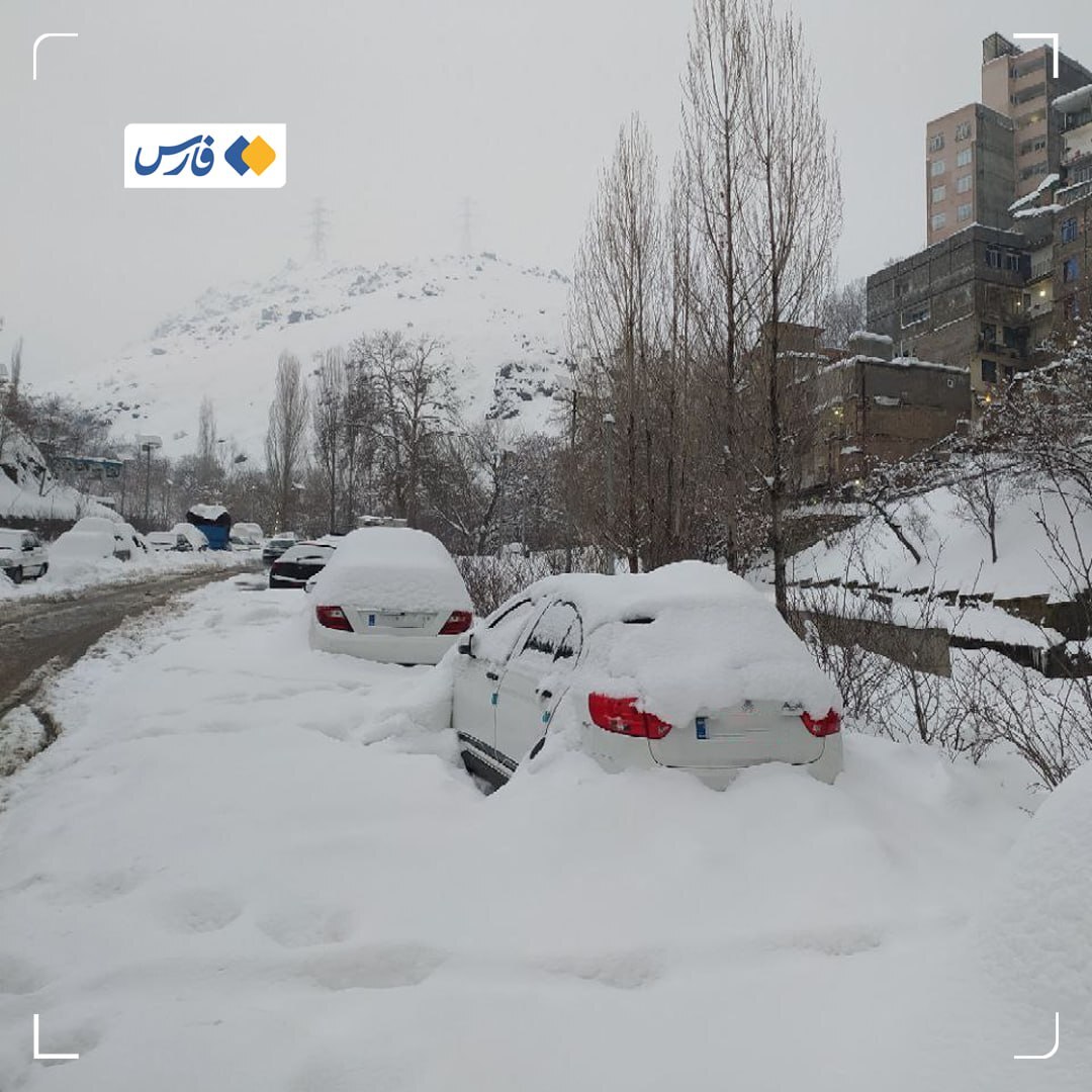 برف در تهران به یک متر رسید