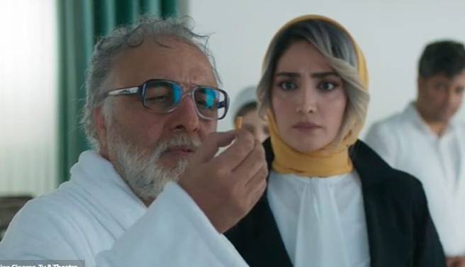 عطاران در موقعیت چندگانه عطاران در موقعیت چندگانه