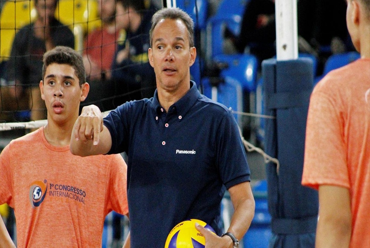 مائوریسیو پائز سرمربی جدید تیم ملی والیبال کیست؟ 