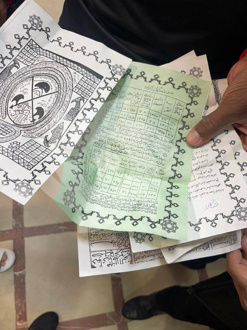 احتمال لغو بازی پرسپولیس و ذوب آهن به دلیل کشف دعا در رختکن احتمال لغو بازی پرسپولیس و ذوب آهن به دلیل کشف دعا در رختکن